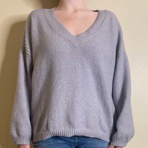 Light purple sweater, thin fitting long sleeve